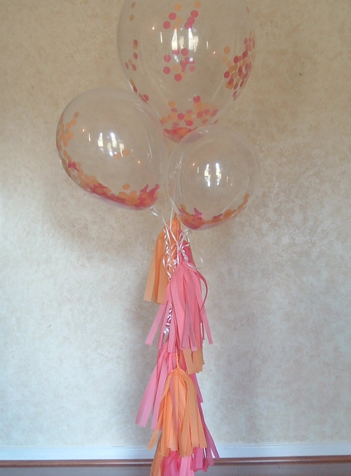 Set Of 3 Clear Balloons Filled W/ Confetti. 1 Tissue Paper Tassel Garland.